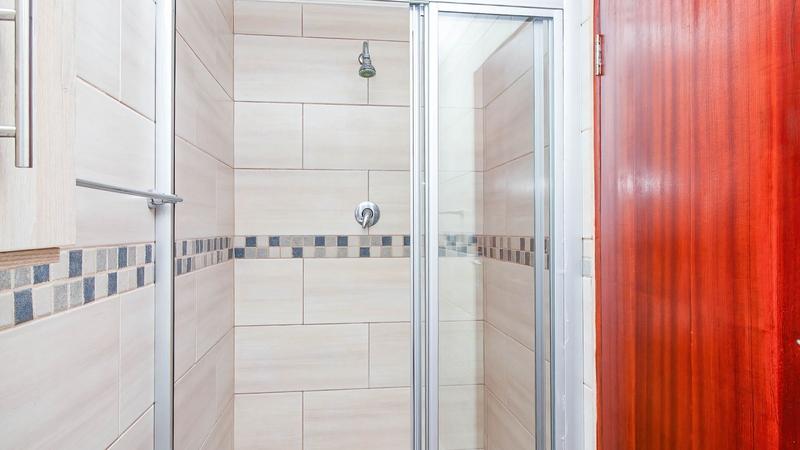 5 Bedroom Property for Sale in Jongensfontein Western Cape